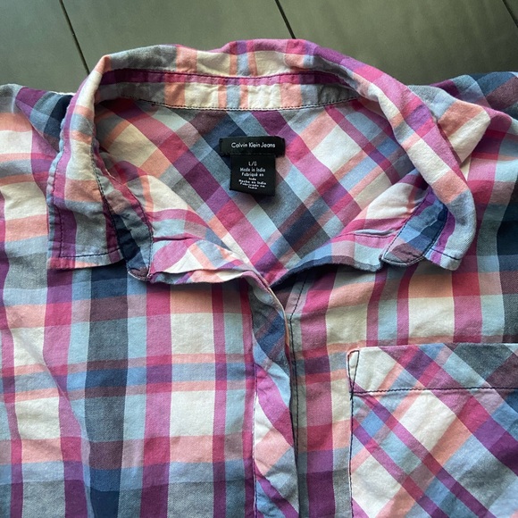 Calvin Klein women’s plaid sleeveless button down shirt size Large EUC - Picture 2 of 4